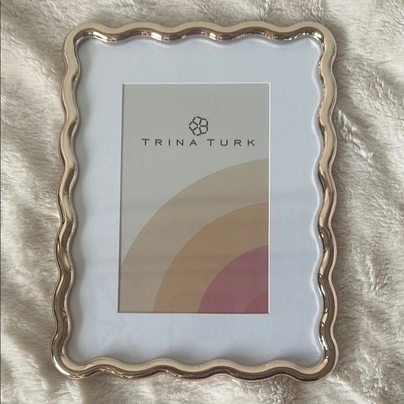 Trina Turk Other - Trina Turk Wavy Gold Frame